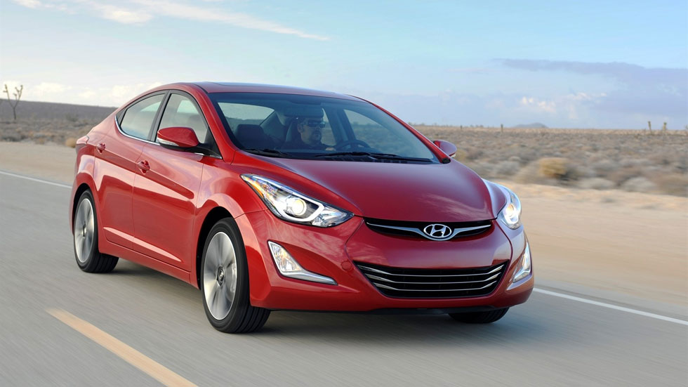 El Hyundai Elantra Sport se prepara el camino en Los Ángeles El Hyundai Elantra Sport se prepara el camino en Los Ángeles