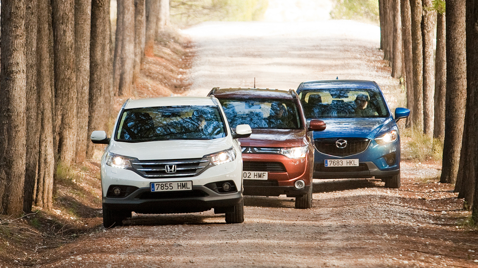 Comparativa: Honda CR-V vs Mazda CX-5 y Mitsubishi Outlander