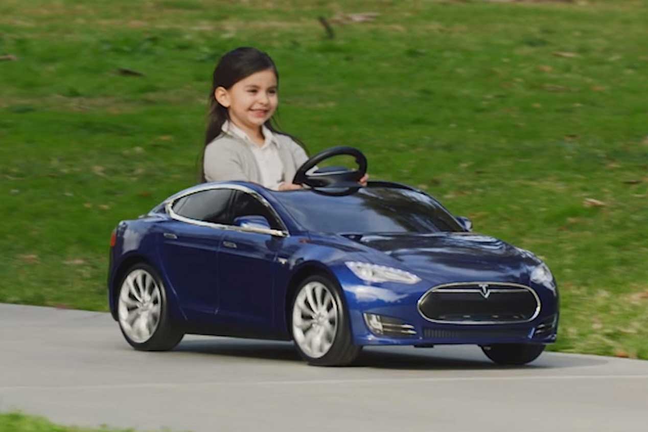 Coche Tesla Juguete