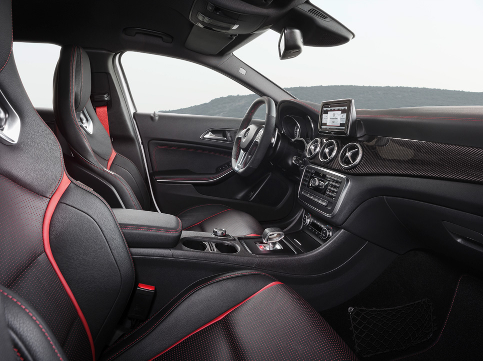 Mercedes GLA 45 AMG Mercedes GLA 45 AMG