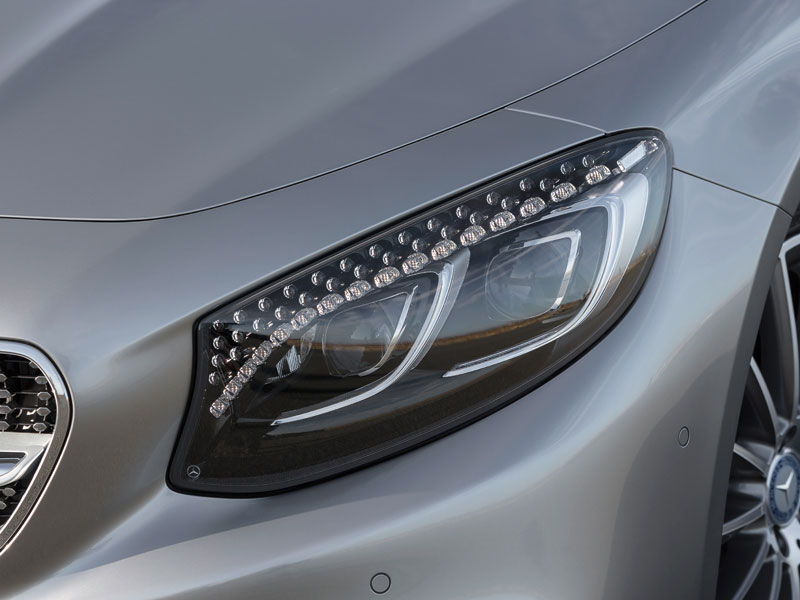Cristales de Swarovski en los faros del Mercedes Clase S Coupé