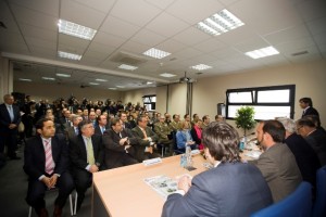 Asistentes a la inauguración Asistentes a la inauguración