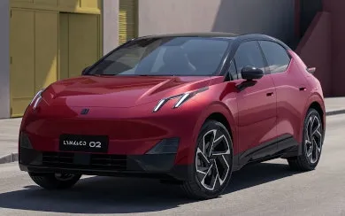 LYNK&CO 02
