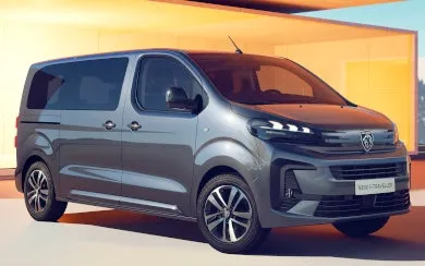 PEUGEOT TRAVELLER
