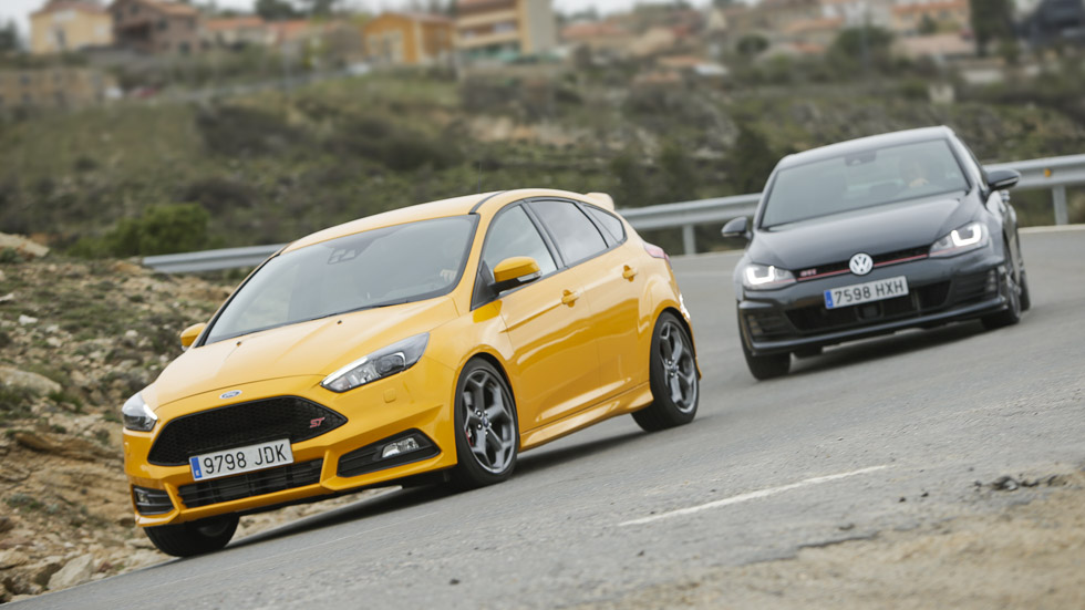 Focus St Vs Gti >> Ford Focus St Vs Vw Golf Gti Performance Cual Es Mejor Pruebas Focus St Vs Gti >> Ford Focus St Vs Vw Golf Gti Performance Cual Es Mejor Pruebas
