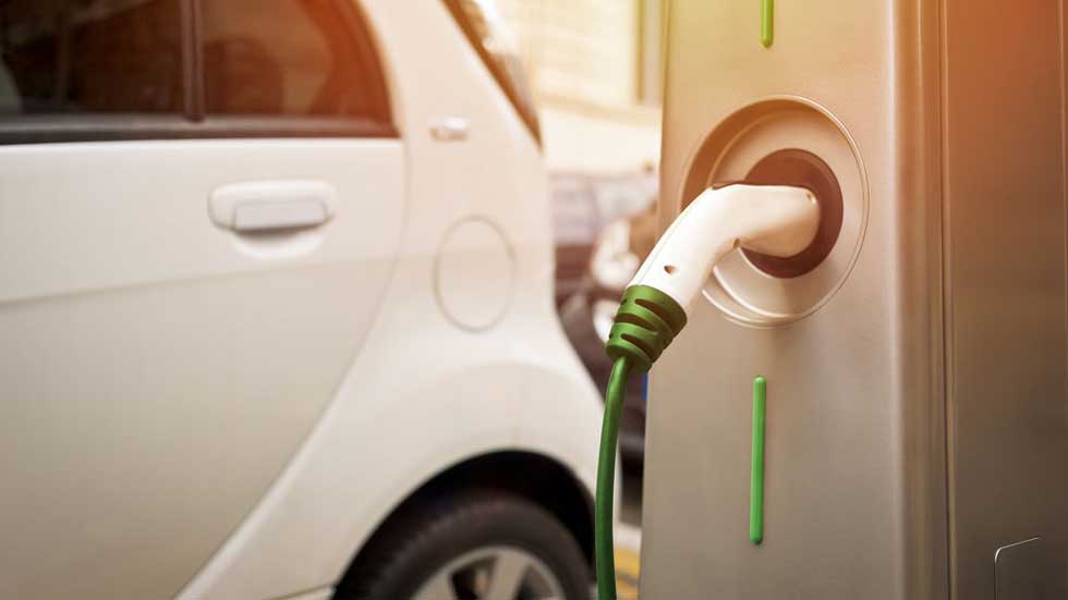 ¿Cuántos coches eléctricos hay de verdad en España?