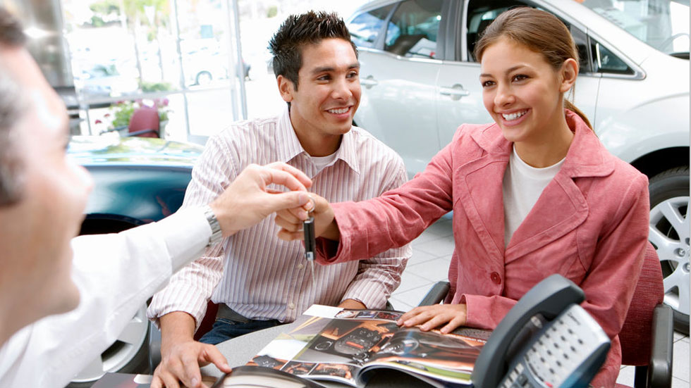 Dudas: coches de Km 0, ¿son nuevos o de segunda mano? ¿Qué garantías tienen?
