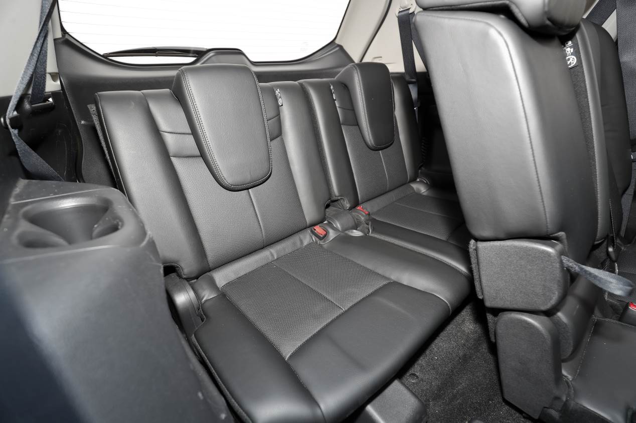 Comparativa: Nissan X-Trail dCi vs Peugeot 5008 BlueHDi