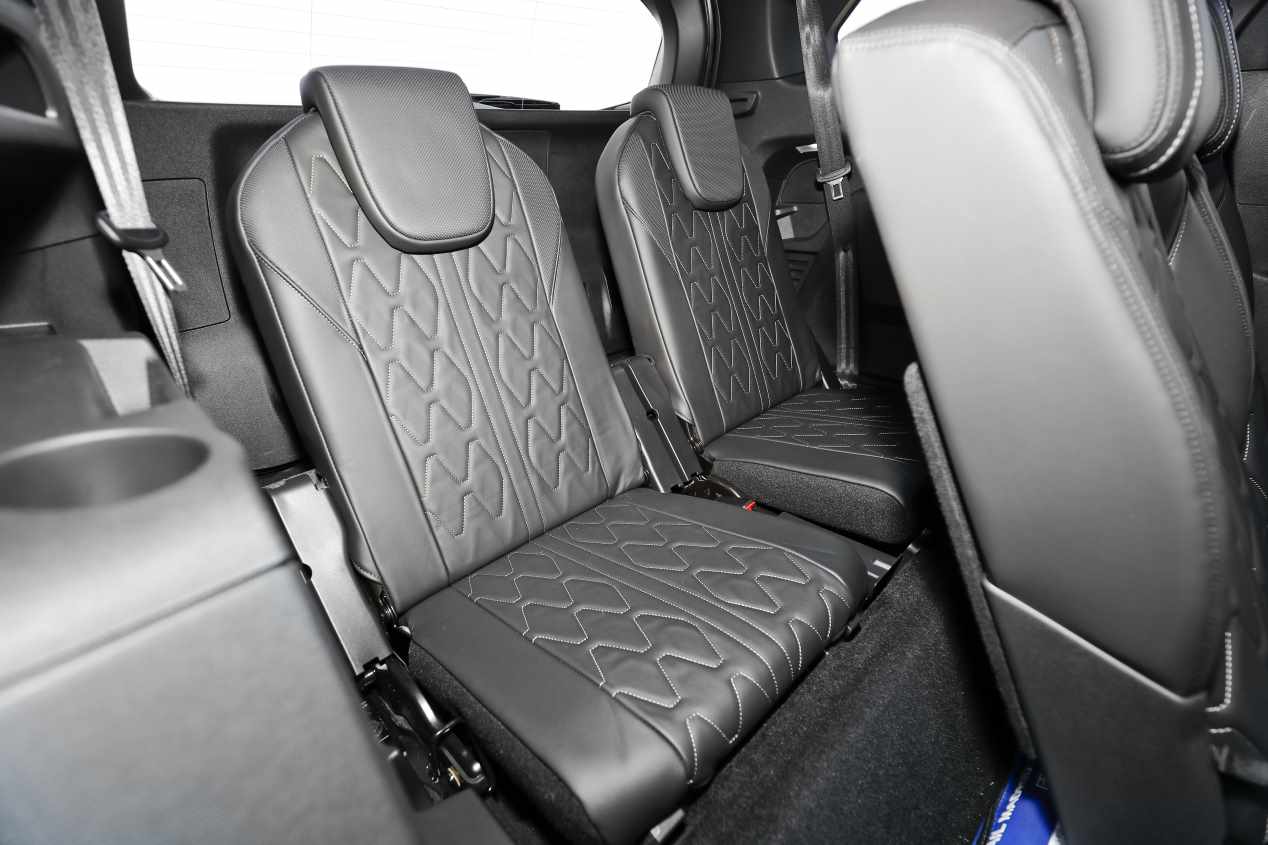 Comparativa: Nissan X-Trail dCi vs Peugeot 5008 BlueHDi