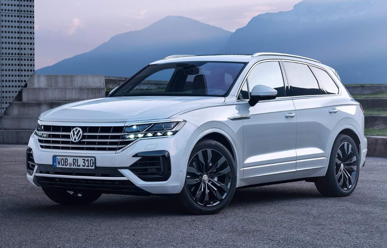 Volkswagen touareg avito