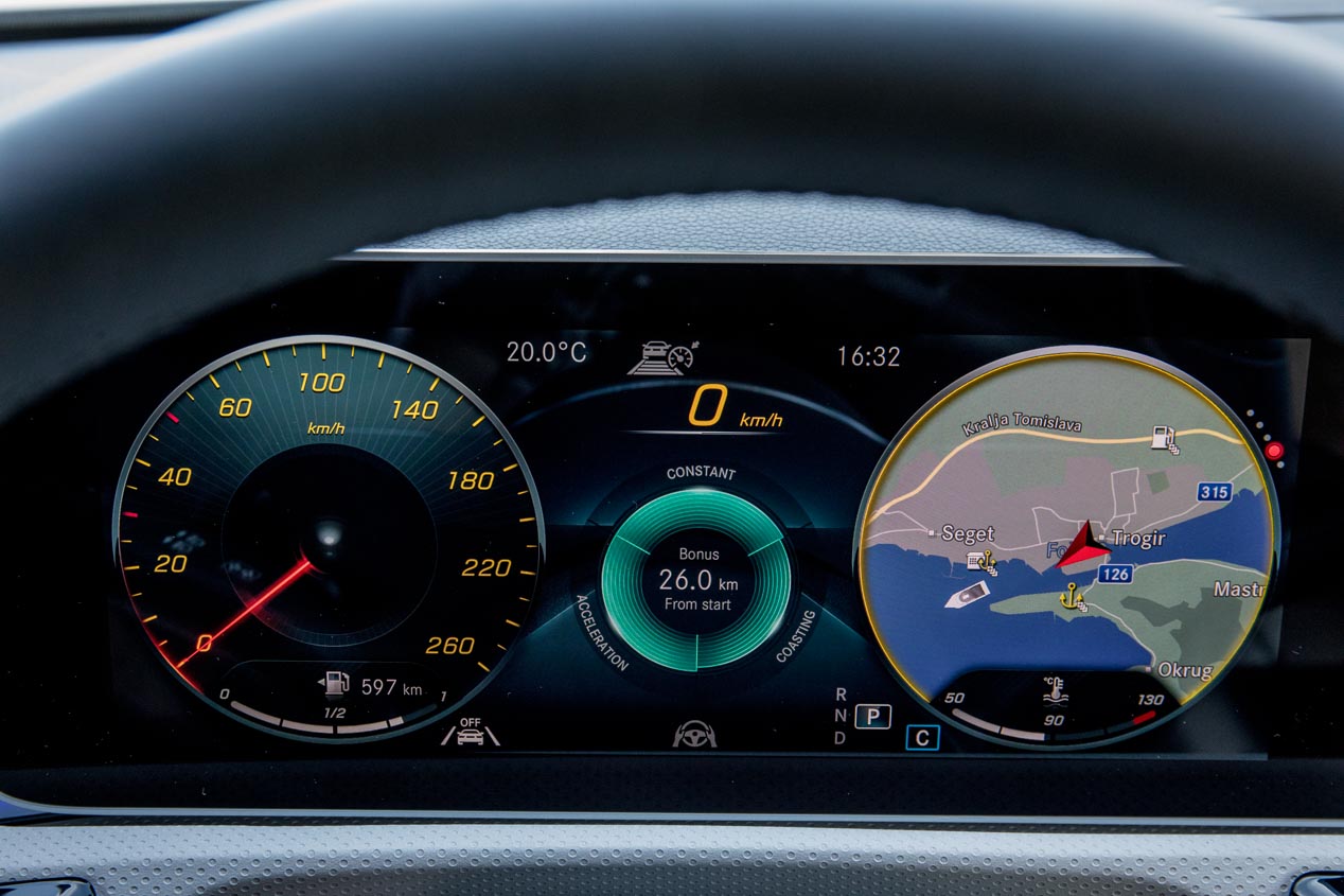 Resultado de imagen de nuevo mercedes cla 2019 interior