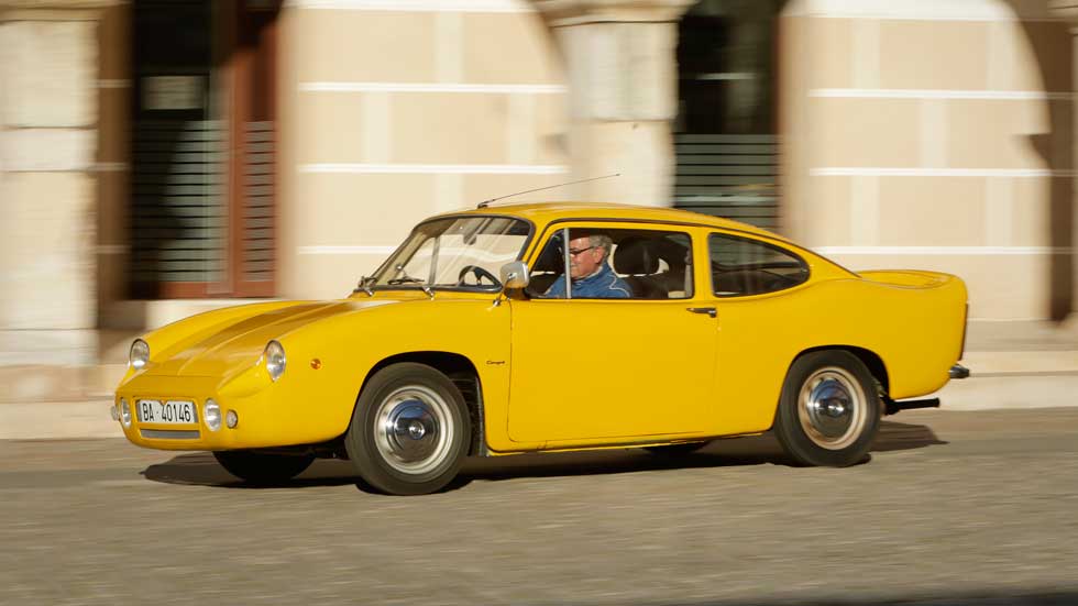Смартфон renault 8 pro