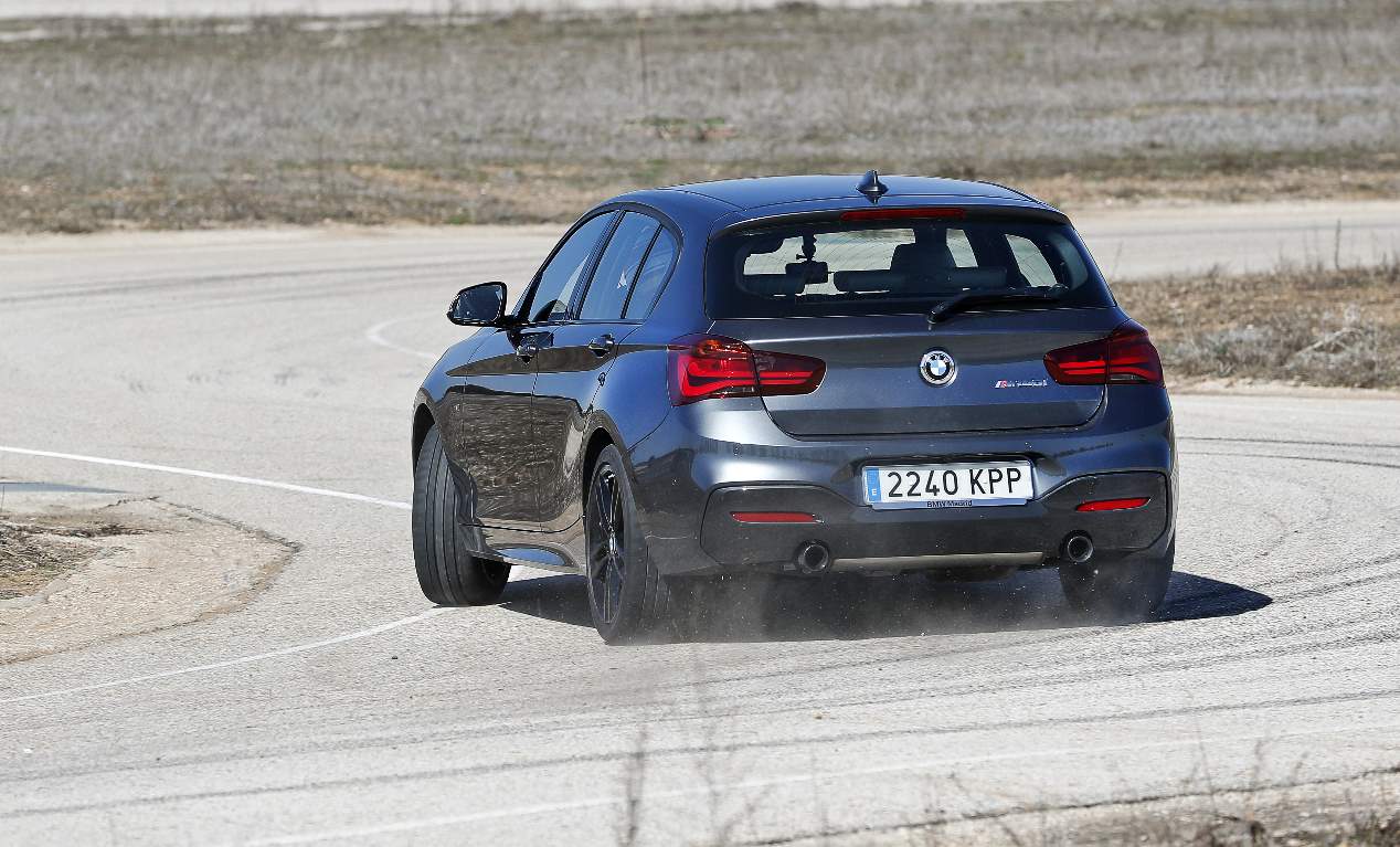 Golf R Vs Bmw 140i