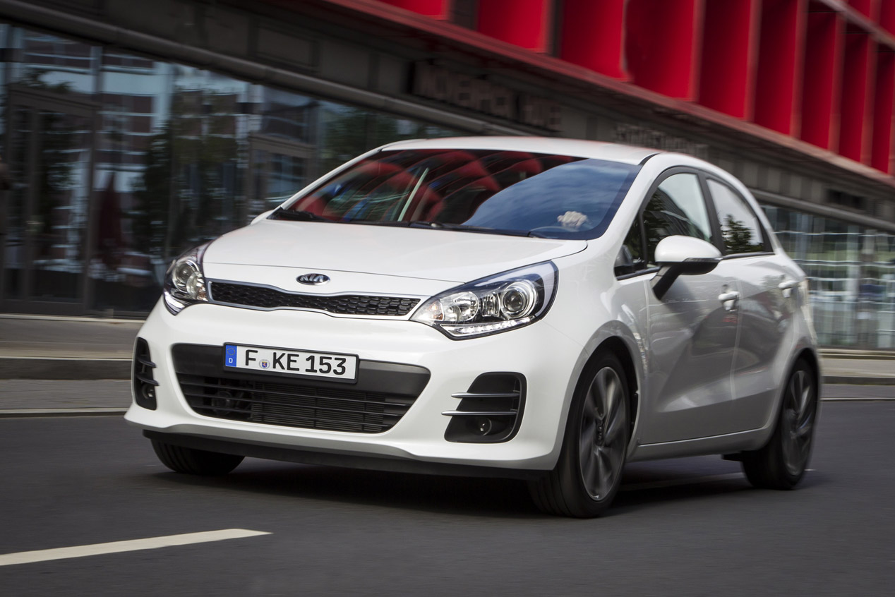 Kia rio salon