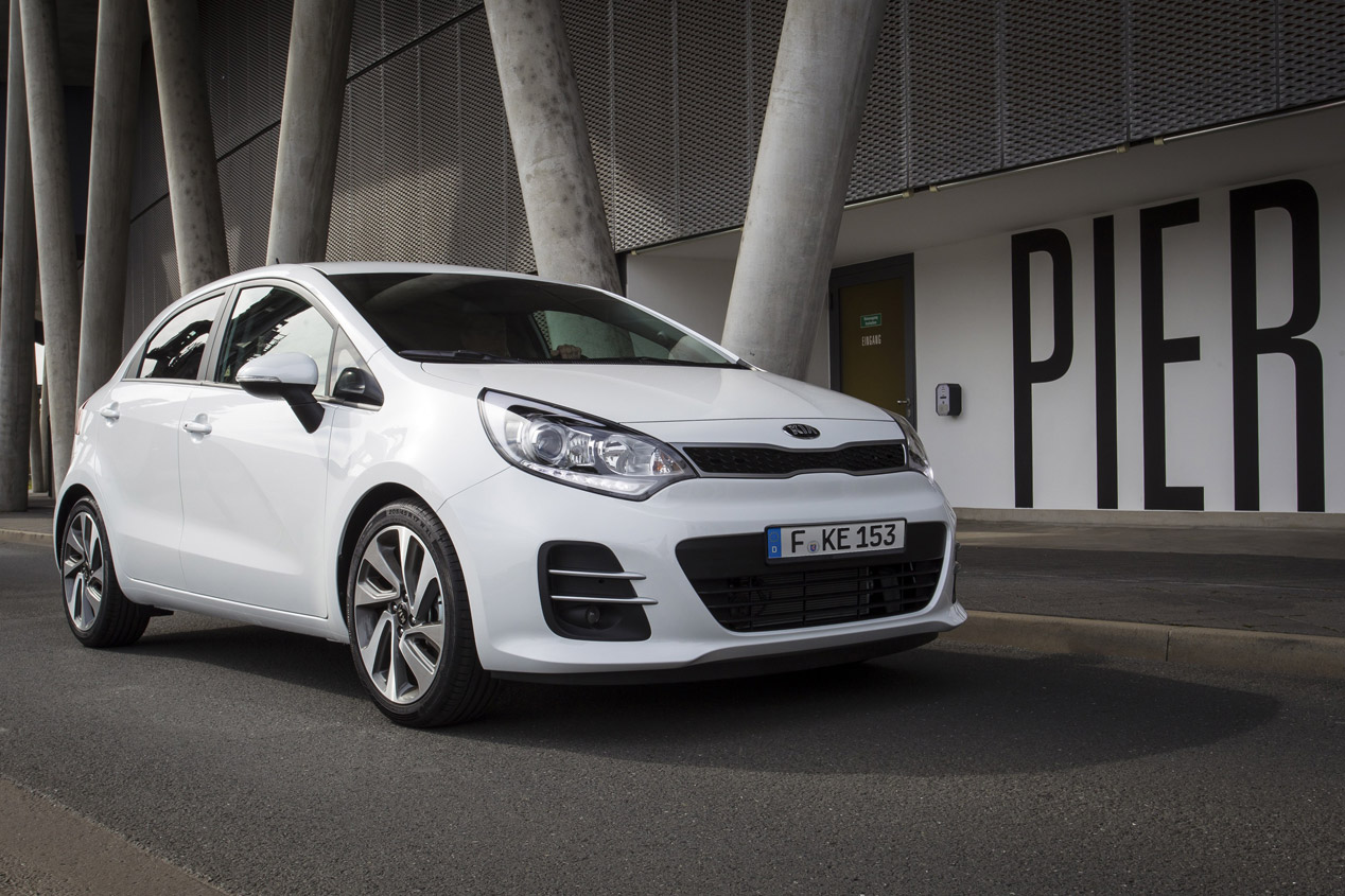 Kia rio salon