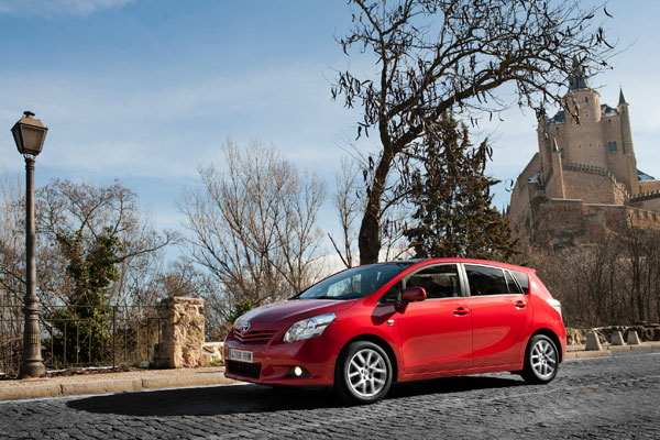 Toyota verso 2012