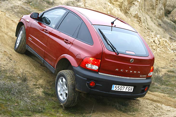 Ssangyong actyon 12 года