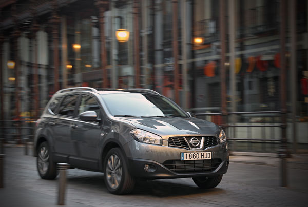C1130 nissan qashqai