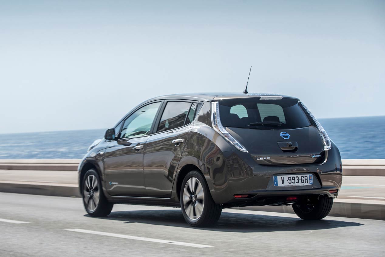 Nissan leaf 2016 года