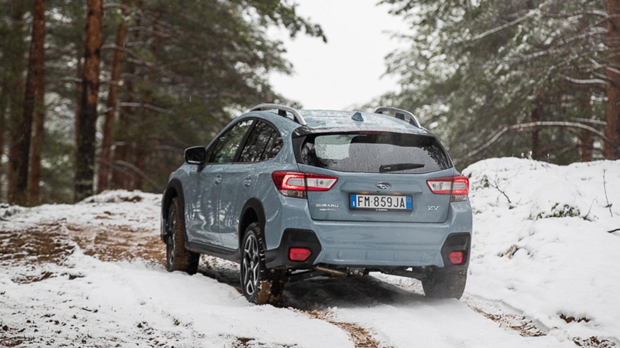 Subaru xv 2018 багажник Subaru xv 2018 багажник