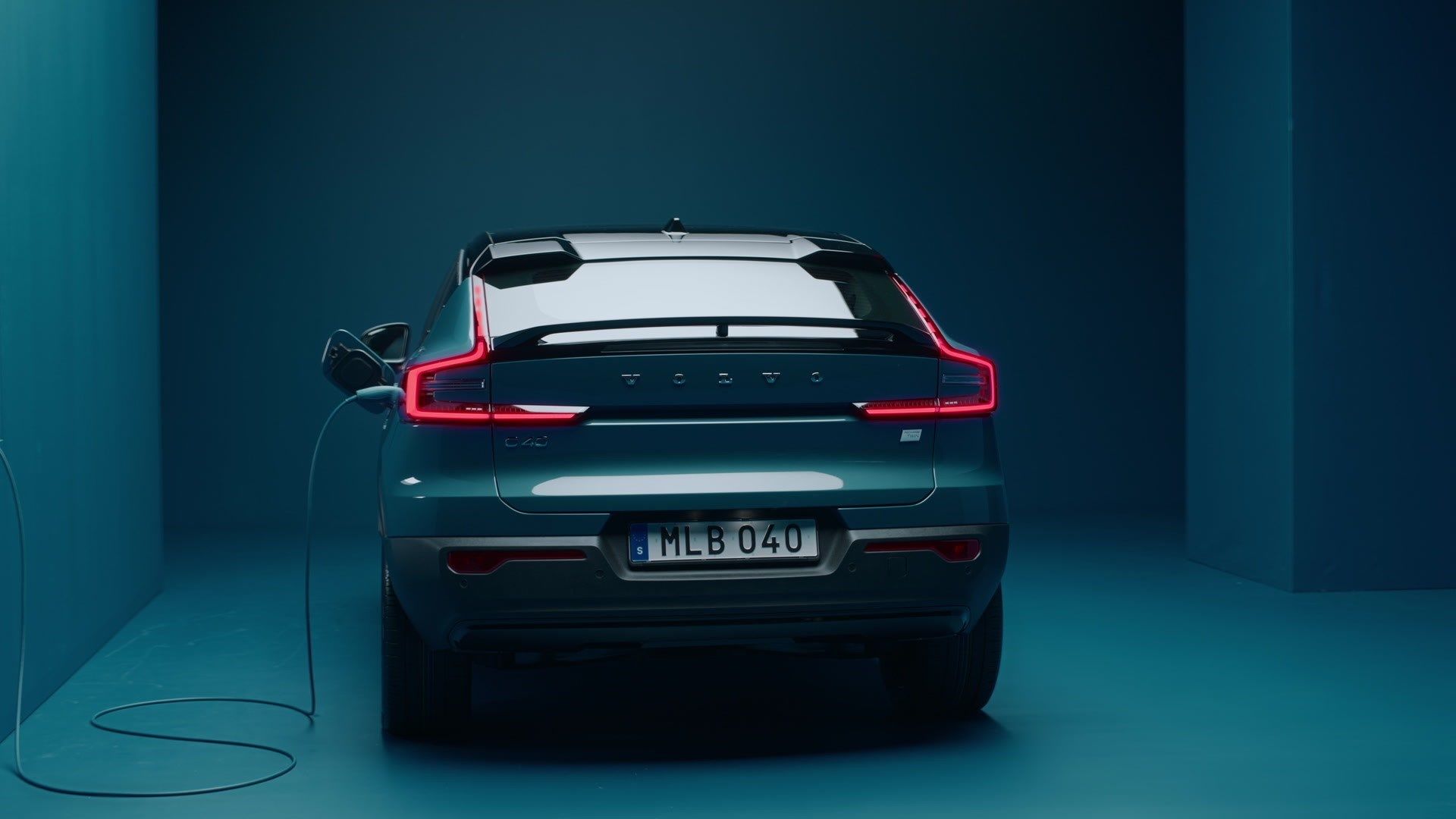 El Volvo XC40 2023 tomará rasgos del C40 (en la foto).