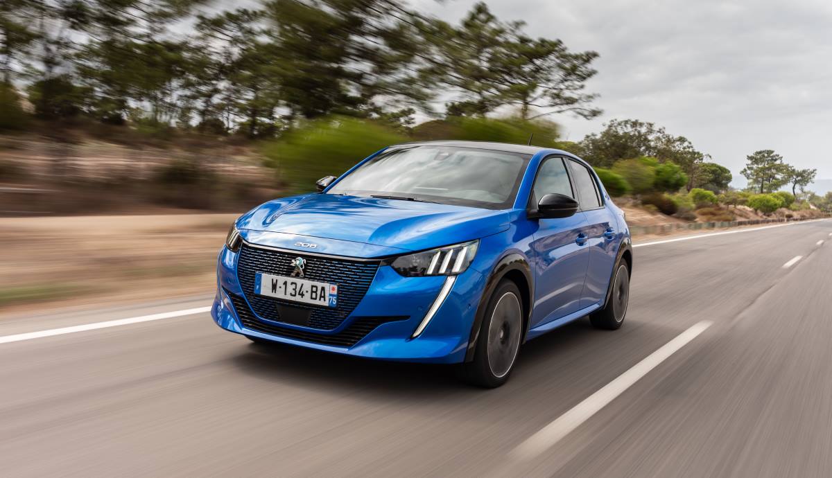 Peugeot e 208 2022