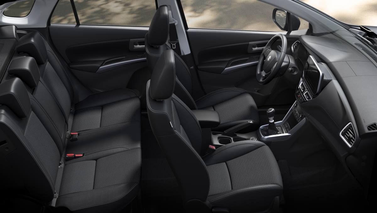 Suzuki S Cross 2022 11