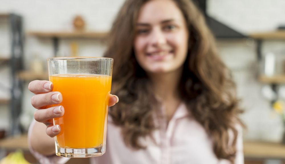 La Vitamina C de las naranjas es muy buena para los huesos.