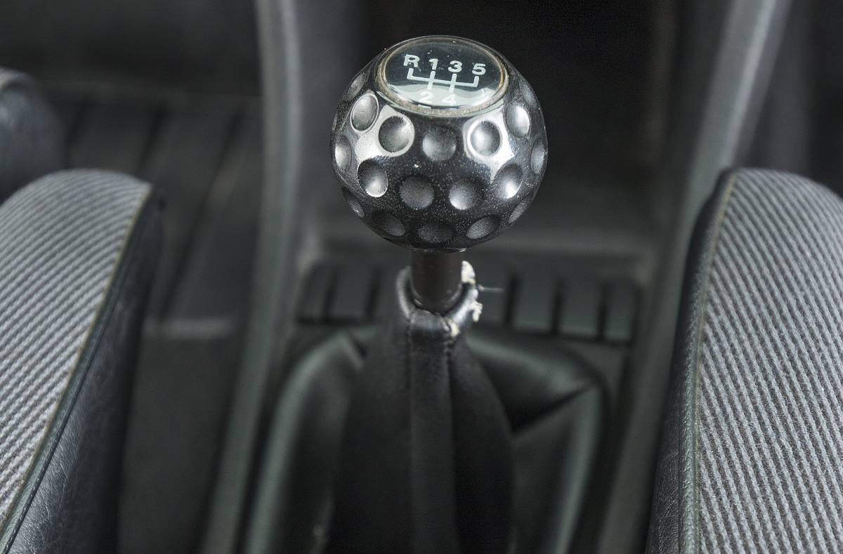 QUE REVISAR VW Golf GTI 16v 019