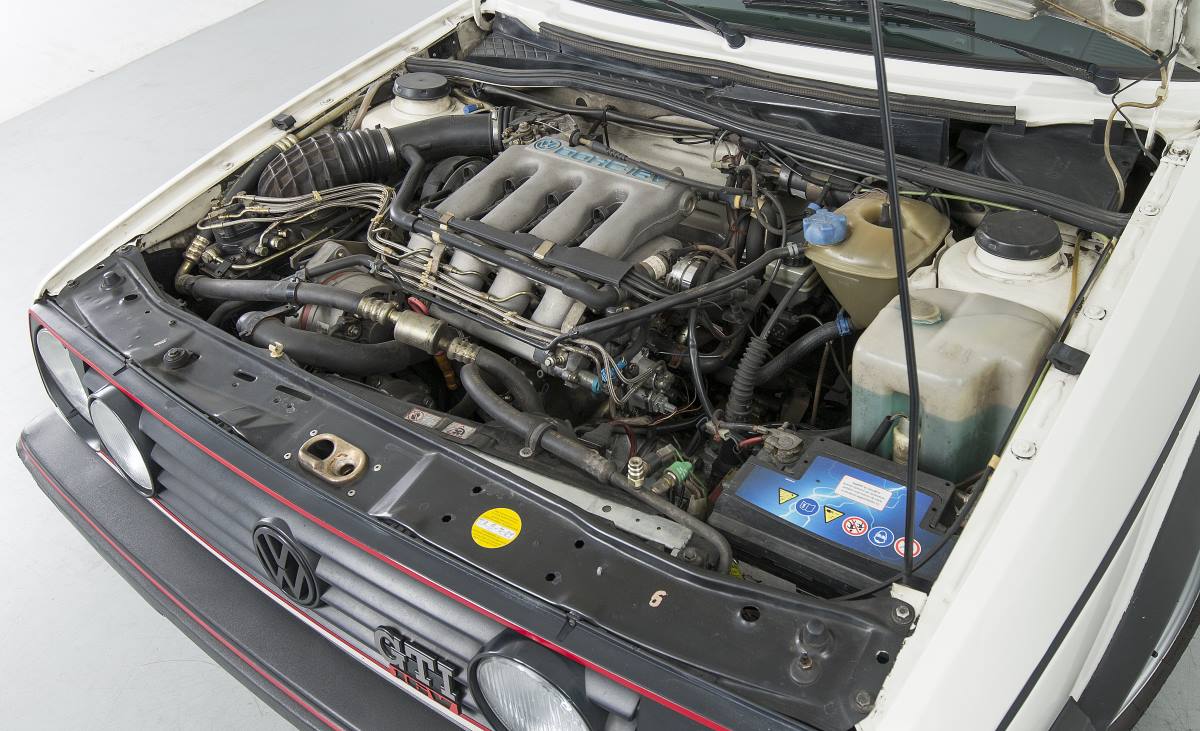 VW Golf GTI 16v 012