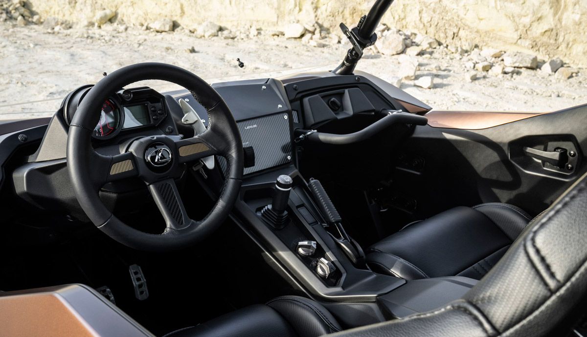 Lexus ROV.