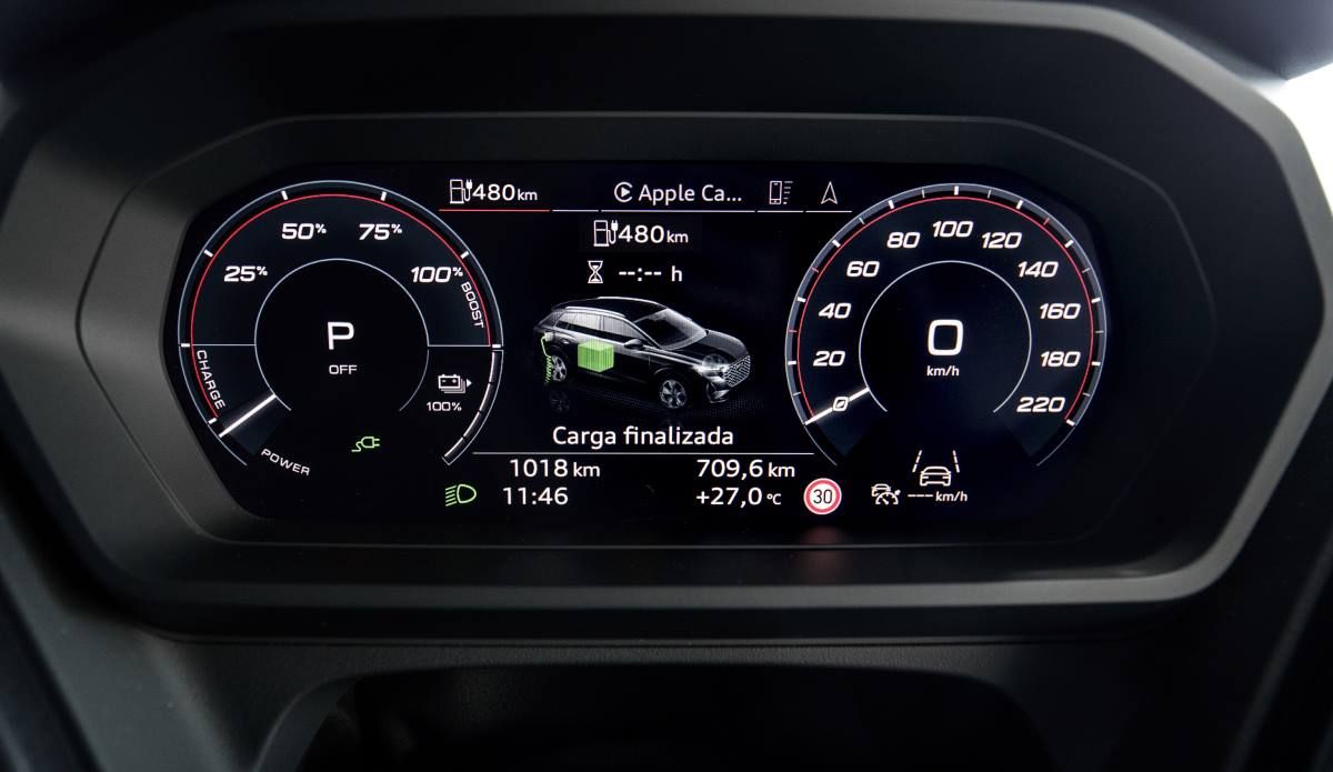 Audi Q4 50 e tron quattro interior (15)