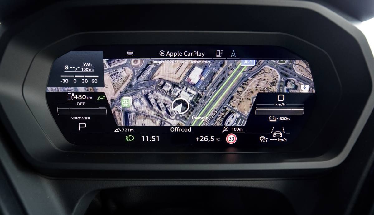 Audi Q4 50 e tron quattro interior (17)