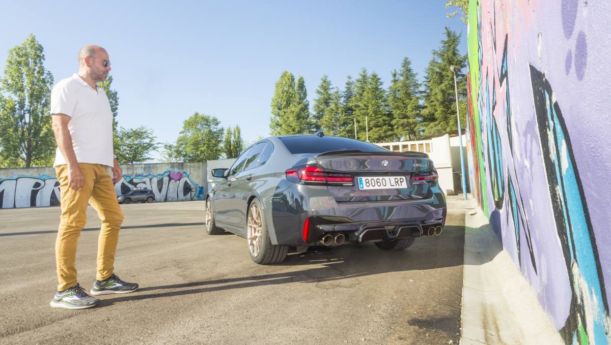 41 BMW M5 CS ok