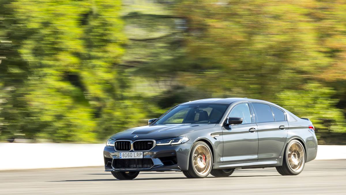 65 BMW M5 CS ok