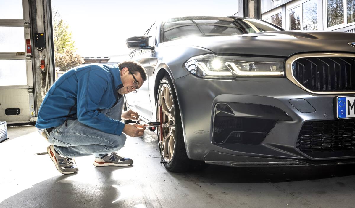 BMW M5 CS (3)
