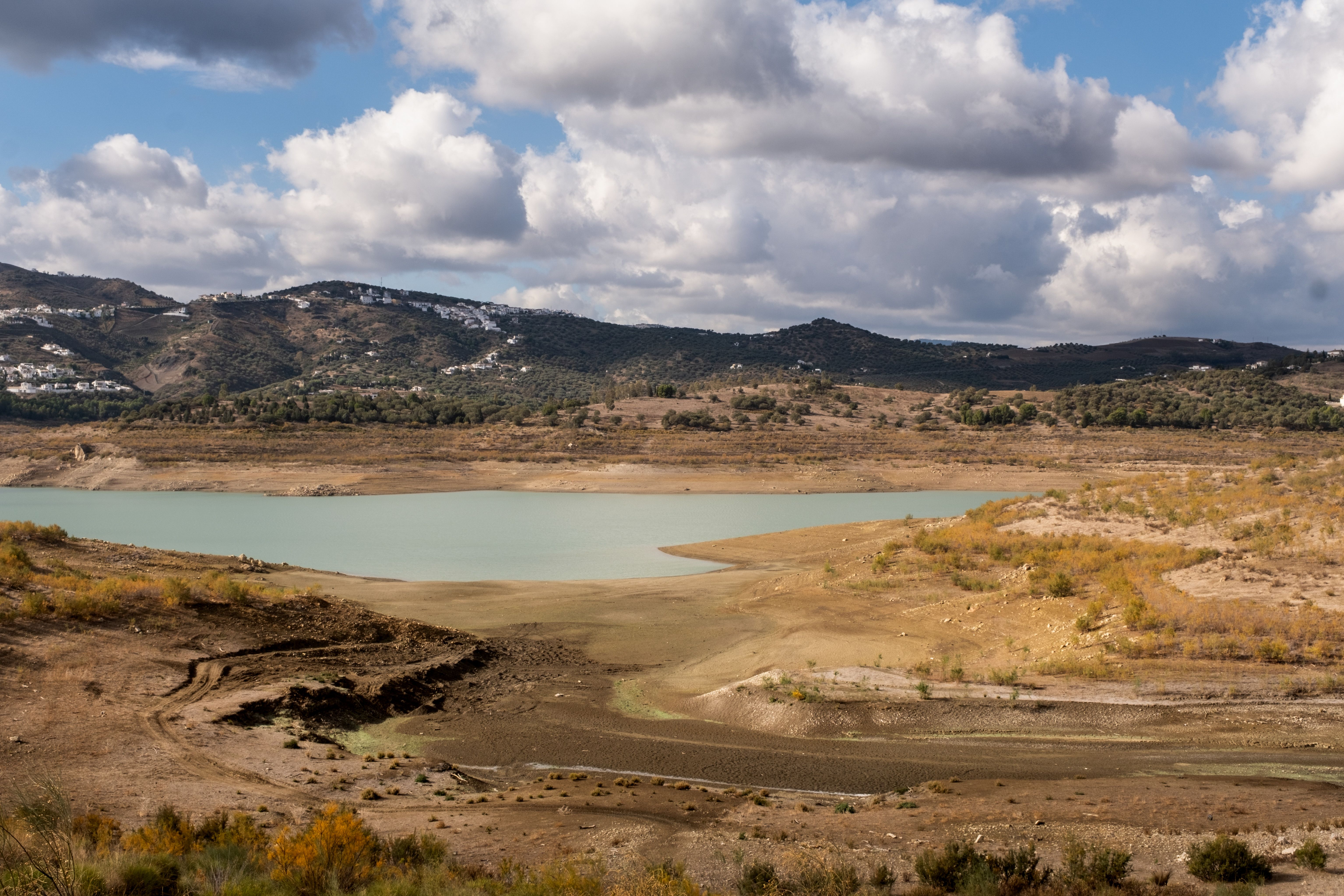 Embalse de la Viñuela, Malaga. Greenpeace muestra en una serie de fotografías el problema del abastecimiento de agua en Andalucía.
