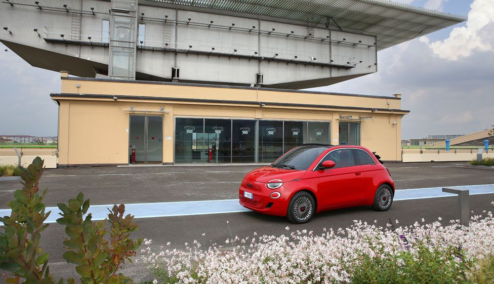 Fiat 500e (RED)