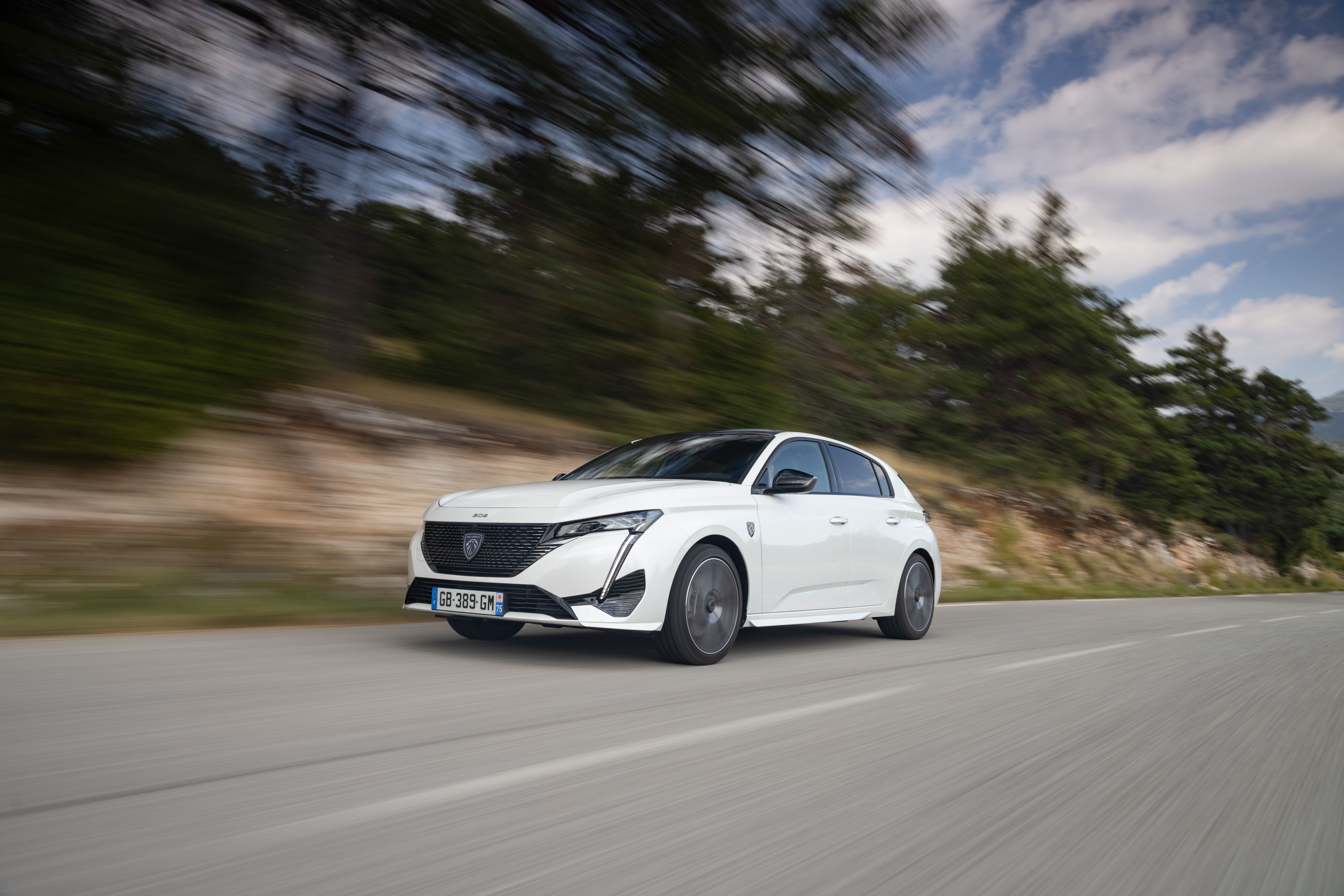 El nuevo Peugeot 308 2021 ya admite pedidos. Nos ponemos al volante del BlueHDI/130 EAT8