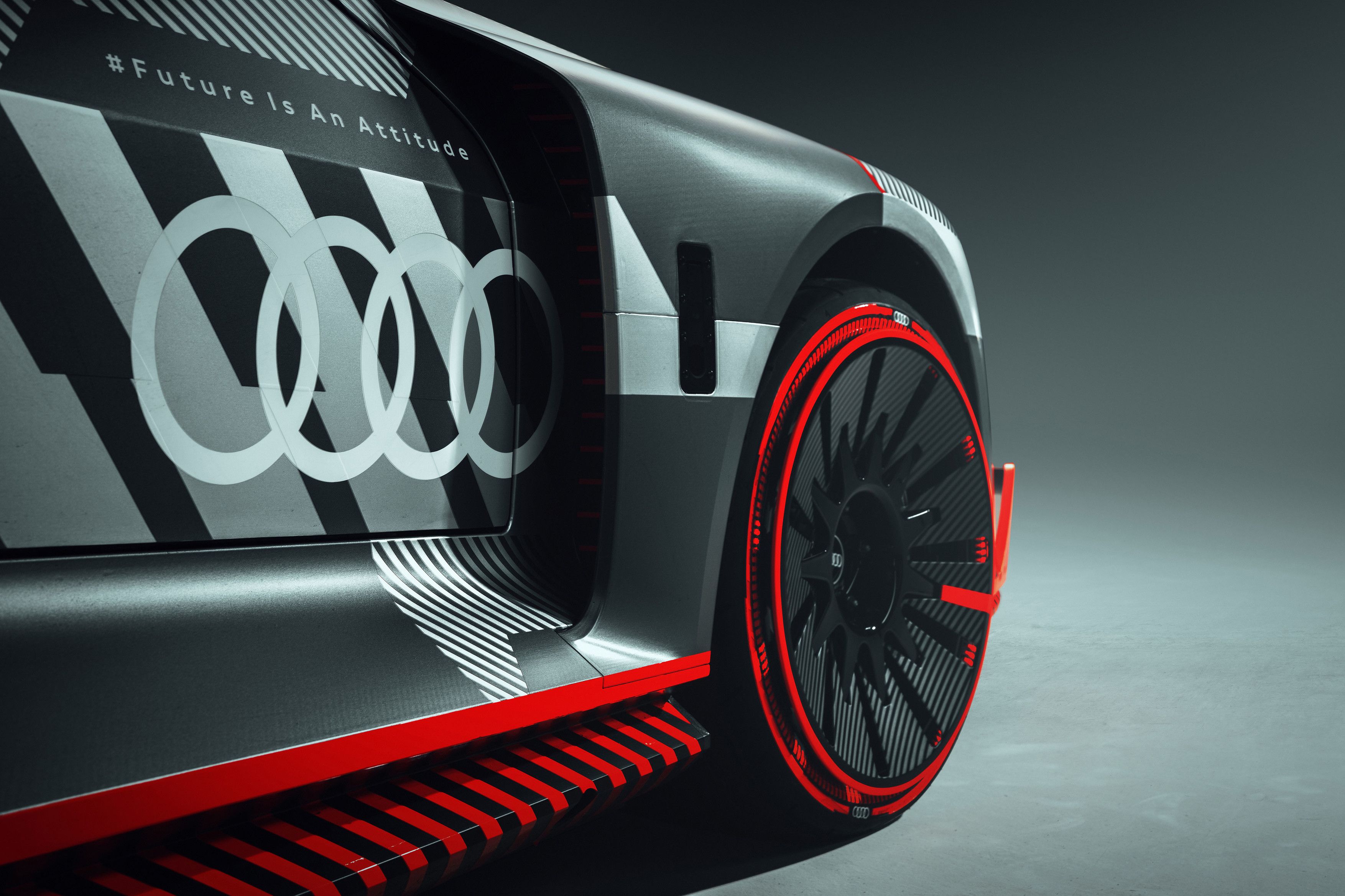 Audi S1 e-Tron Quattro Hooinitron
