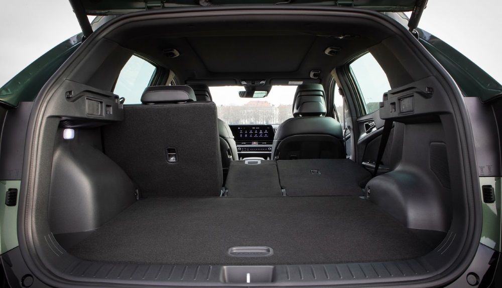 Kia Sportage 2022: maletero e interior
