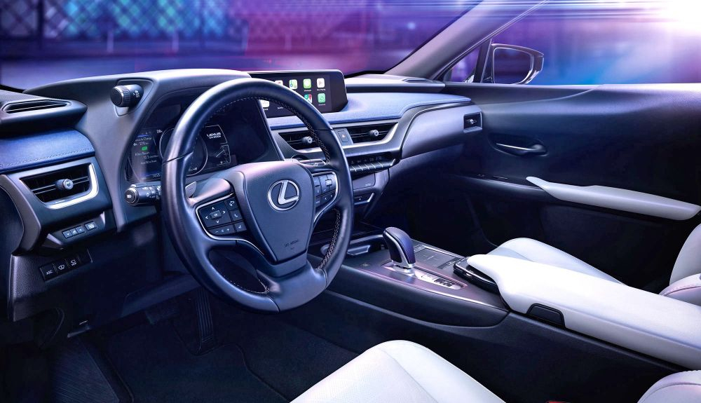 Lexus UX 300e interior