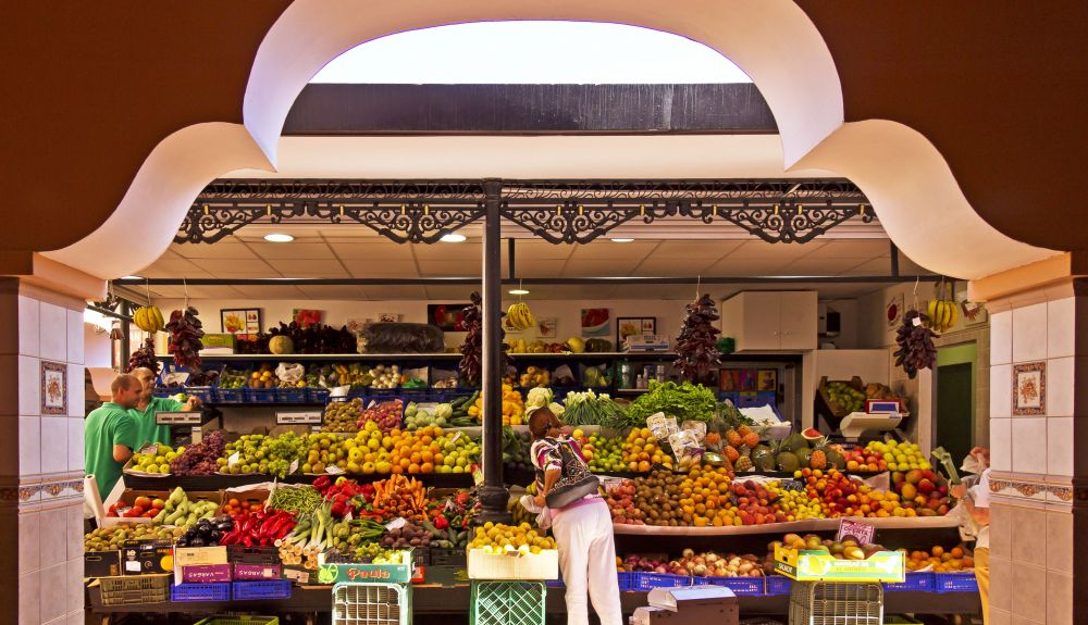 El Mercado Nuestra Señora de África fue fundado a mediados de los años 40. El Mercado Nuestra Señora de África fue fundado a mediados de los años 40.