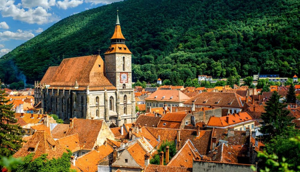 Paisaje de Brasov, una de las ciudades medievales mejor conservadas de Europa. Paisaje de Brasov, una de las ciudades medievales mejor conservadas de Europa.