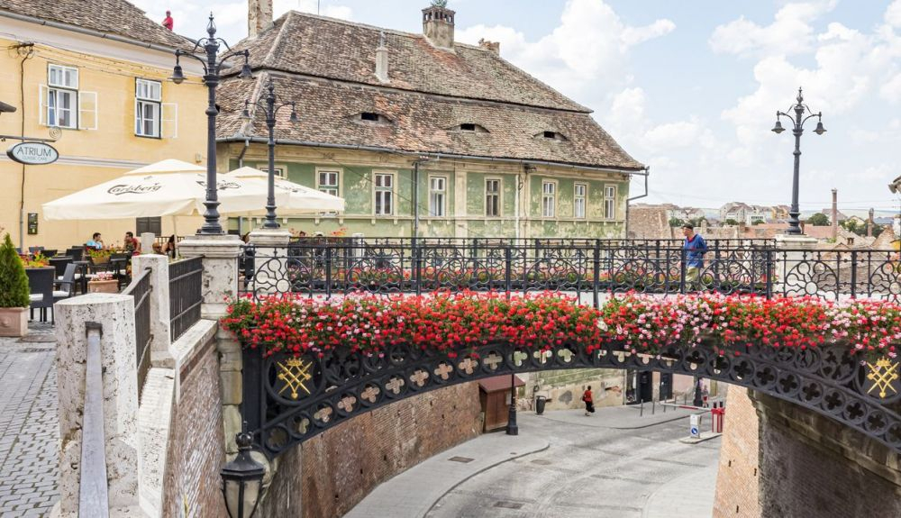 Sibiu es una de las ciudades más bellas de Transilvania. Sibiu es una de las ciudades más bellas de Transilvania.