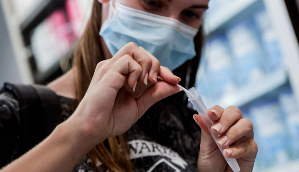Las pruebas de PCR son muy sensibles y pueden detectar pequeñas cantidades de ARN viral. Las pruebas de PCR son muy sensibles y pueden detectar pequeñas cantidades de ARN viral.