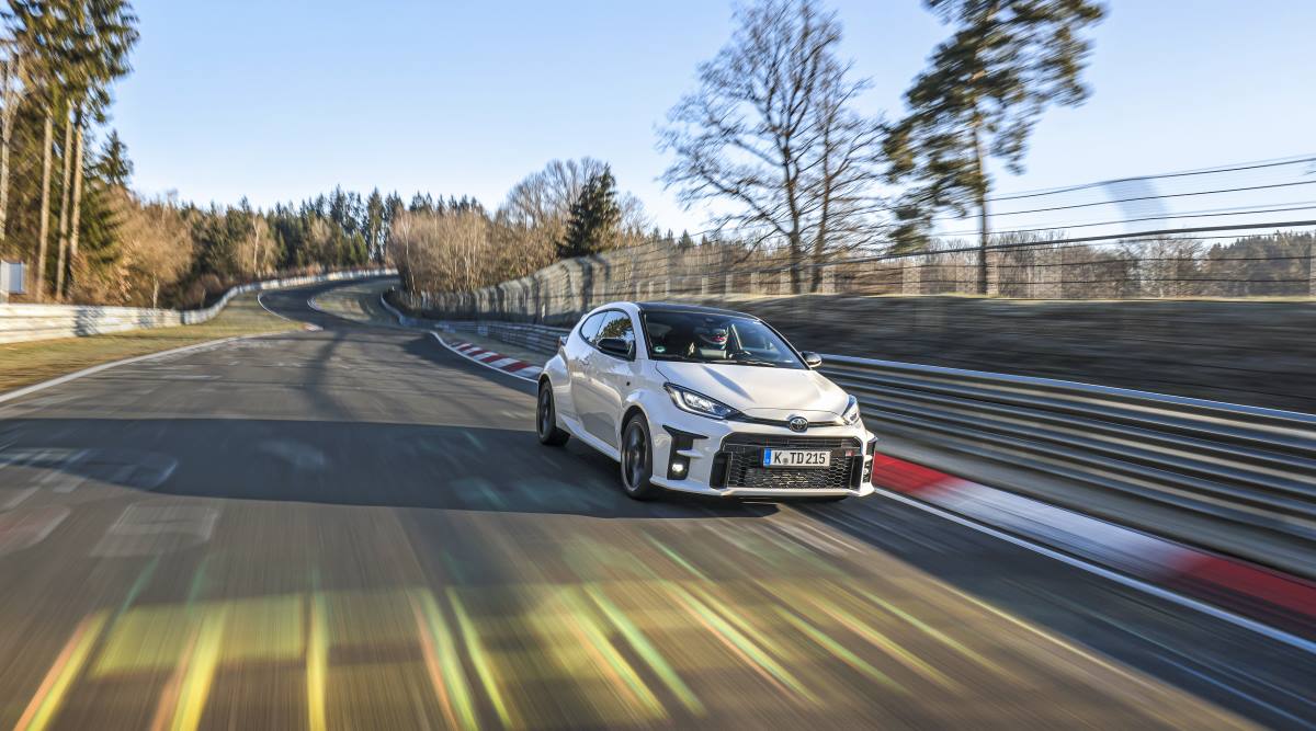 TOYOTA GR YARIS (4)