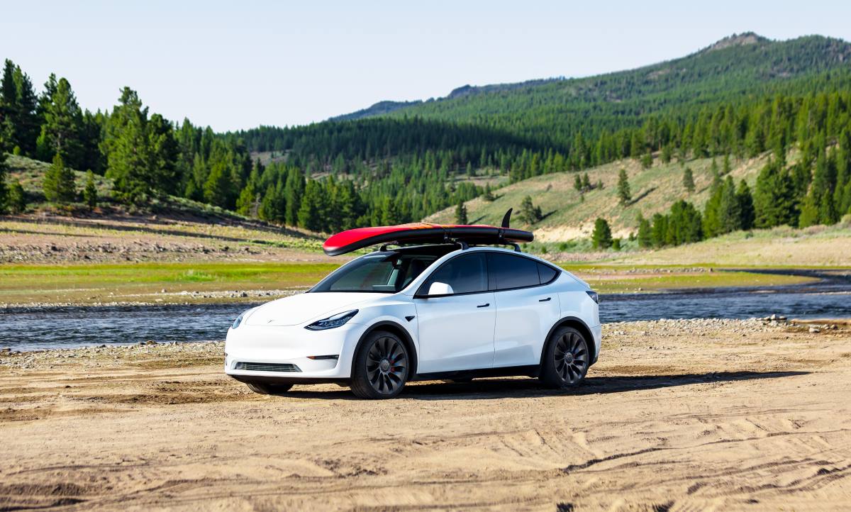 Tesla Model Y 5
