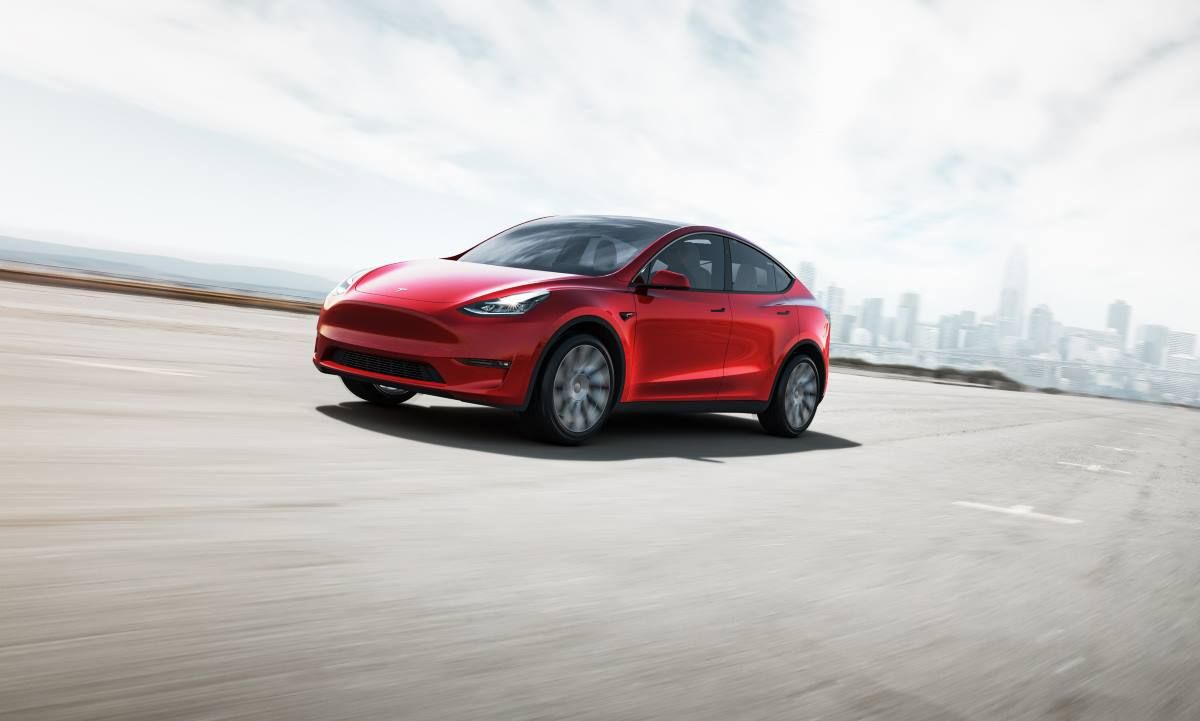Tesla Model Y 10