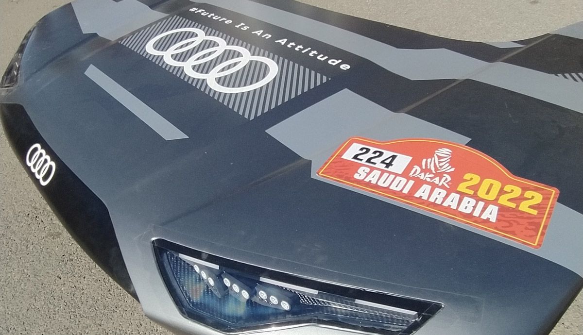 Parque cerrado de Audi previo al inicio del Rally Dakar 2022.